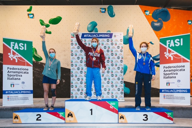 images/CAMPIONATO_ITALIANO_BOULDER_finali08.JPG