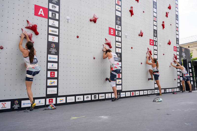images/World_Climbing_FSC141224_pr.jpg